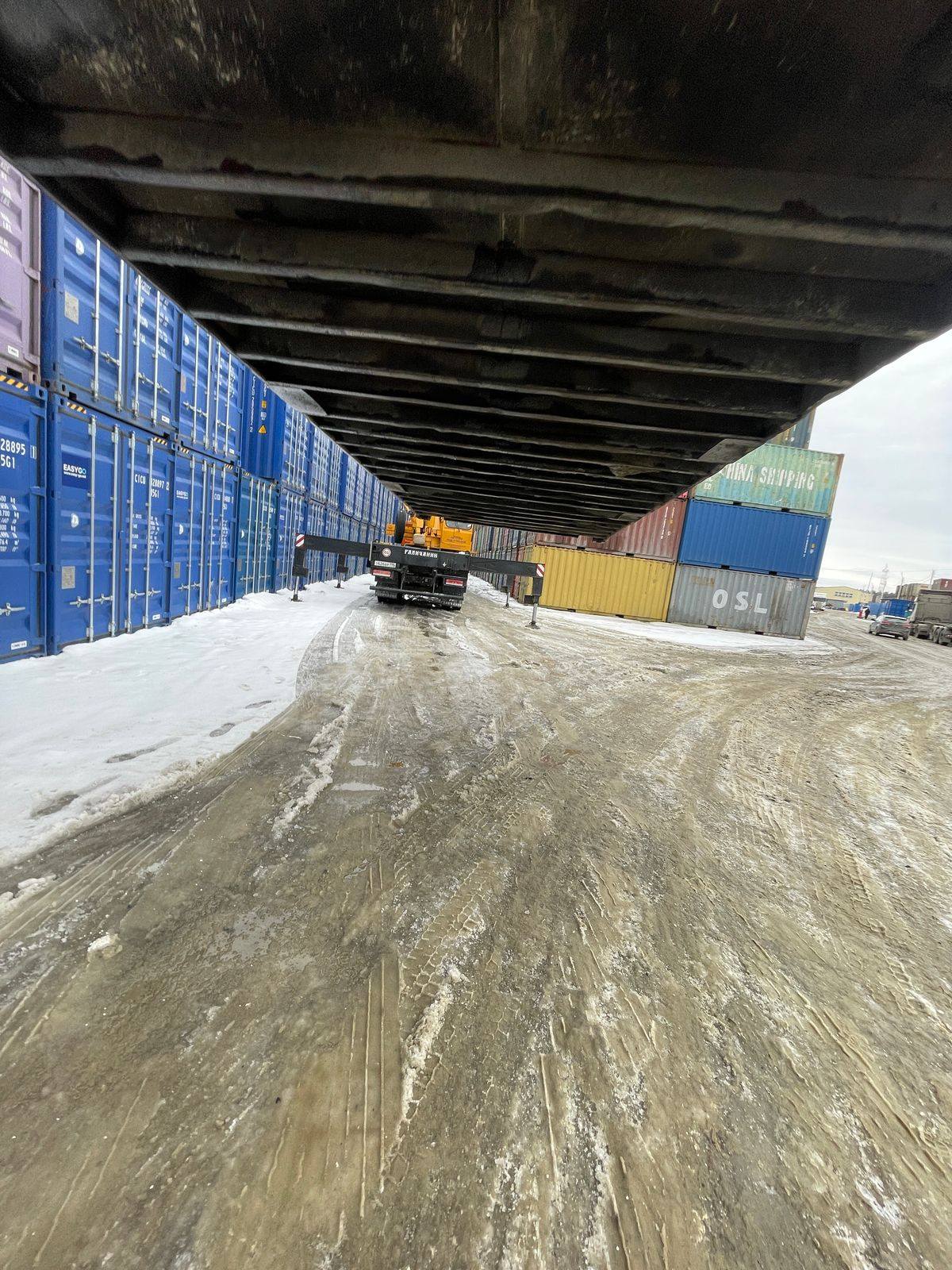 Морской контейнер AMFU3204721